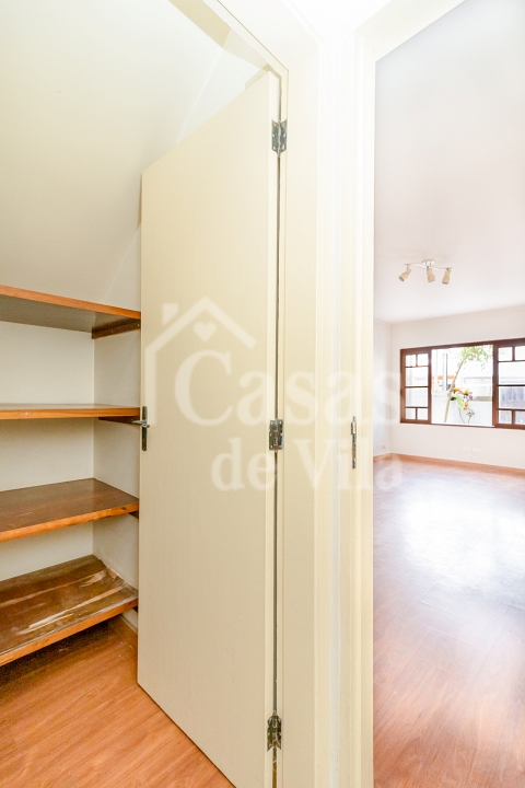 Casa de vila charmosa para venda! - Essa fica no tão sonhado Jardim Hípico!