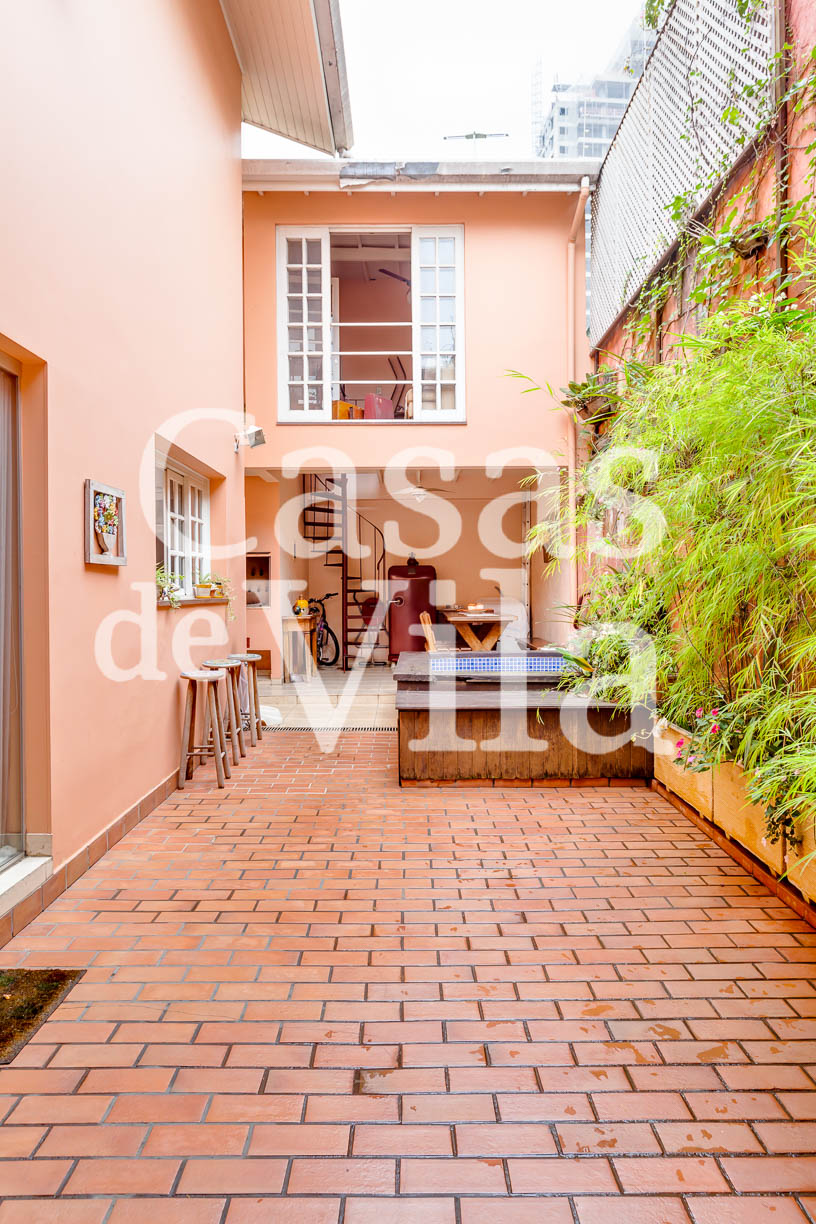 Uma casa de vila beeeeeemmmm confortável! - No Brooklin para venda!