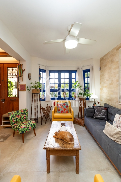 Uma graça de casa de vila para venda! - Na Vila Olímpia!