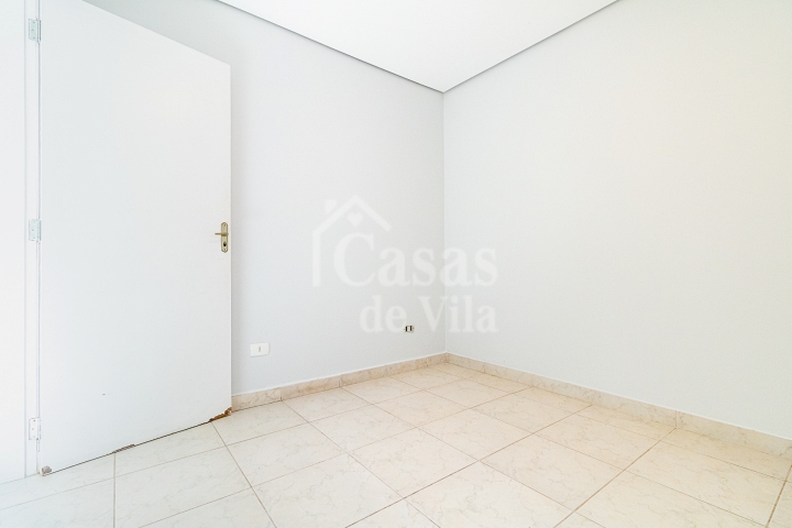 Uma graciosa casa de vila para venda! - Na Vila Olímpia! Ótima localização!