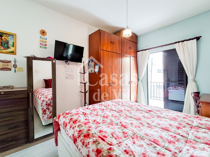 Casa de vila beemmm espaçosa para venda! - No Brooklin Paulista! Muitas facilidades nas proximidades!