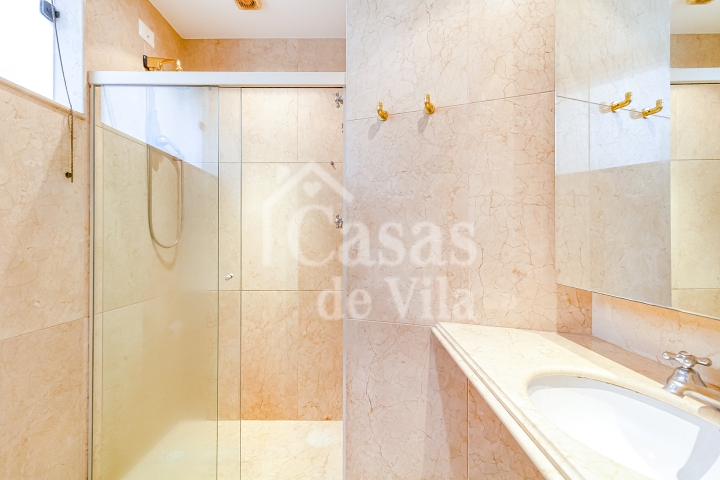 Um sonho de casa de vila no Jardim América! - Para venda! Excelente localização!