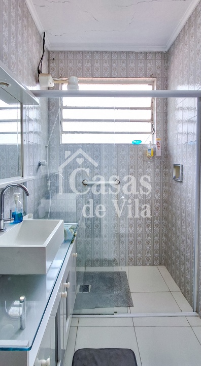 Casa de vila para venda com bom espaço! - Na Chácara Santo Antonio | Santo Amaro!