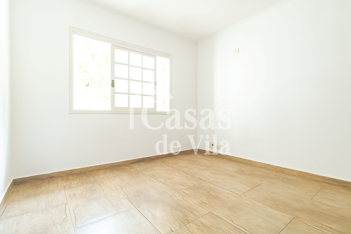 Casa de vila reformada para compra! - No Jardim Hípico!
