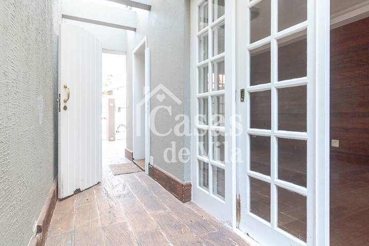 Casa de vila reformada para compra! - No Jardim Hípico!