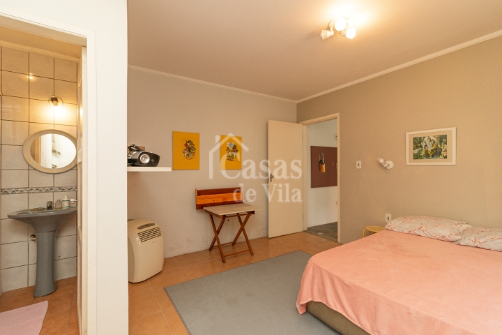 Uma casa de vila espaçosa e encantadora! - No Brooklin! Para venda!