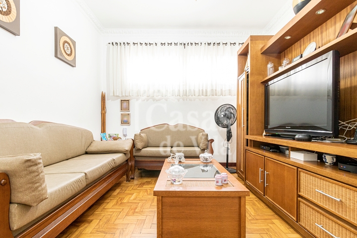 Casa de vila conservada para venda! - No Cambuci, próxima ao Parque da Aclimação!
