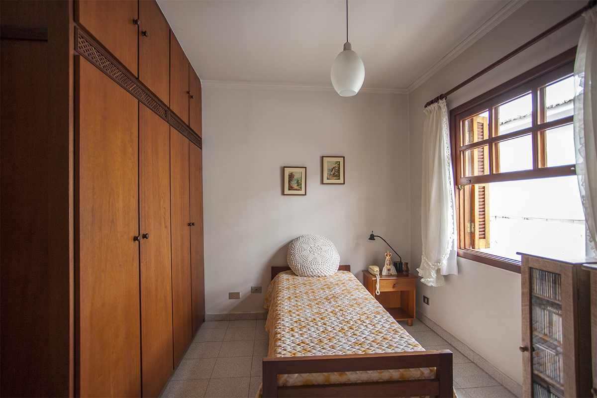 Eis uma casa de vila cheia de espaço! - No Brooklin, perto de mmmuuuitttaaa coisa!!!