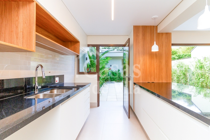 Casa de vila linda e toda nova para locação! - No Jardim Paulista! 