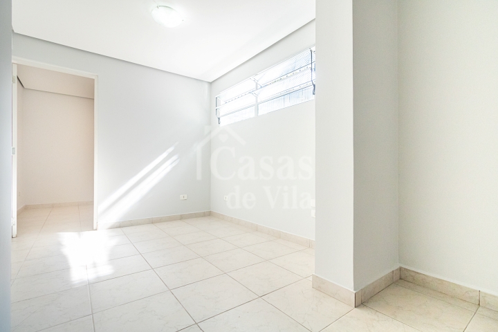 Uma graciosa casa de vila para venda! - Na Vila Olímpia! Ótima localização!