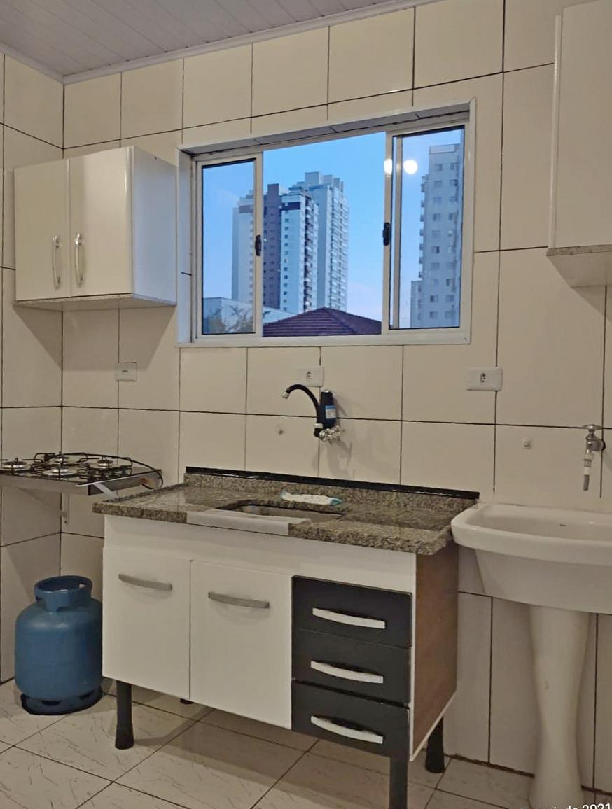 Casa de vila para venda! - No bairro da Vila Gumercindo! Vila aberta!