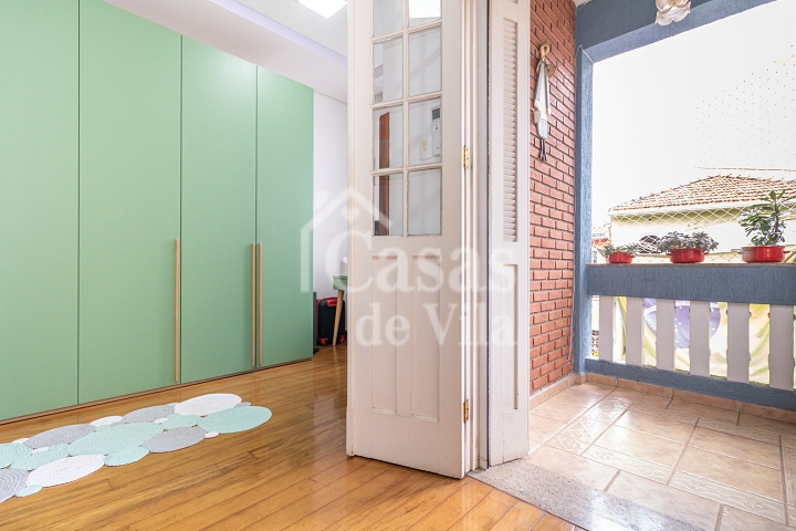 Casa de vila conservada para venda! - No Cambuci, próxima ao Parque da Aclimação!
