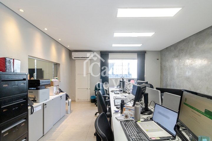 Casa de vila para venda ou locação! - No Cambuci! Configurada atualmente como escritório!