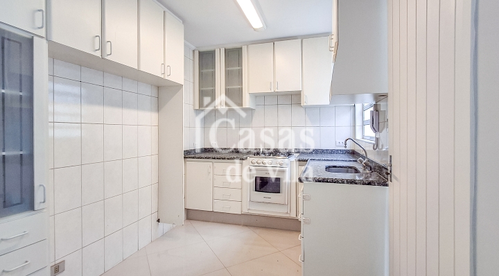 Casa de vila para locação! - Ótima localização! Na Vila Olímpia!