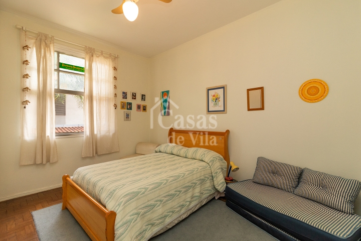 Uma casa de vila espaçosa e encantadora! - No Brooklin! Para venda!