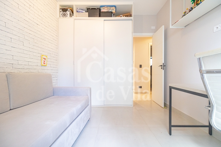 Linda casa de vila reformada para venda! - Em Perdizes!