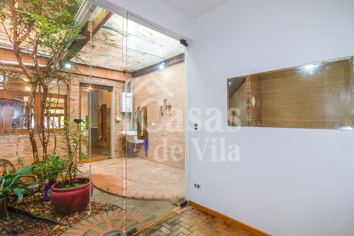 Casa de vila aconchegante para venda! - Na Vila Olímpia!