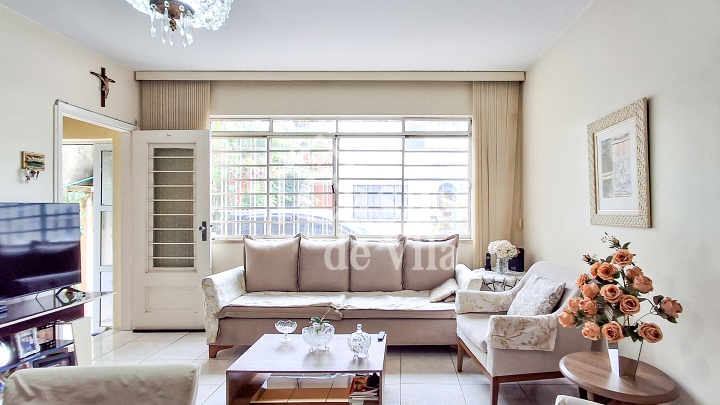 Casa de vila para venda com bom espaço! - Na Chácara Santo Antonio | Santo Amaro!