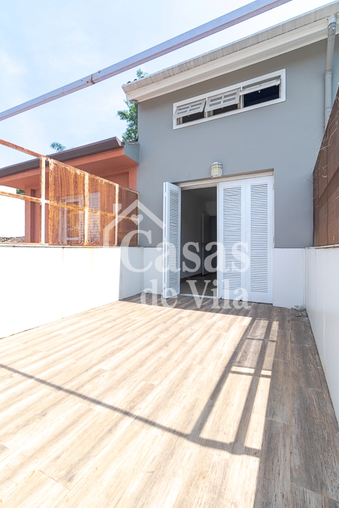 Casa de vila reformada para compra! - No Jardim Hípico!