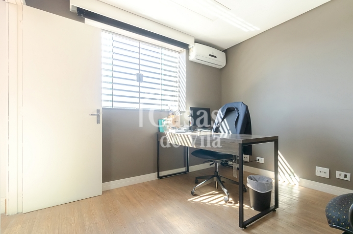 Casa de vila para venda ou locação! - No Cambuci! Configurada atualmente como escritório!