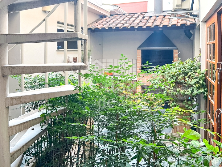 Bela casa de vila para para venda! - No Planalto Paulista! Excelente localização!