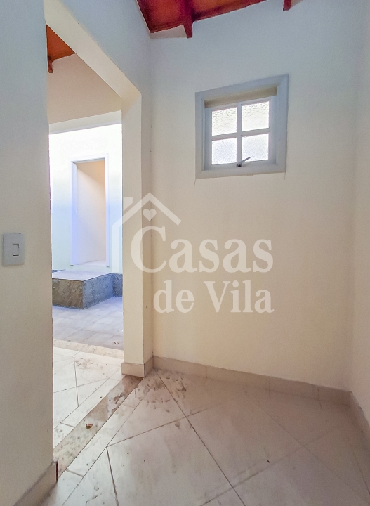 Casa de vila térrea para locação comercial! - Chácara Flora! Excelente localização!