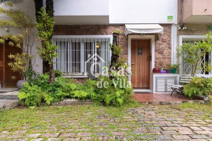 Casa de vila charmosa para venda! - No Itaim Bibi! Excelente localização!