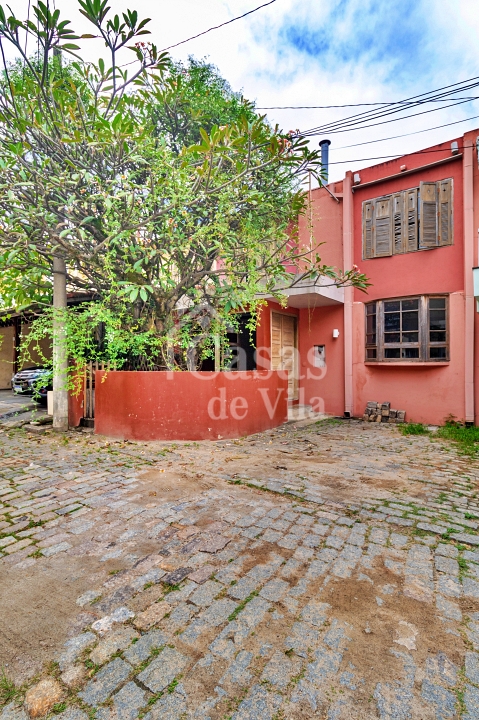 Casa de vila para venda! - Estilosa e agradável!