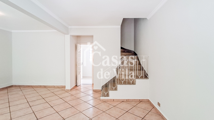 Casa de vila para locação! - Ótima localização! Na Vila Olímpia!