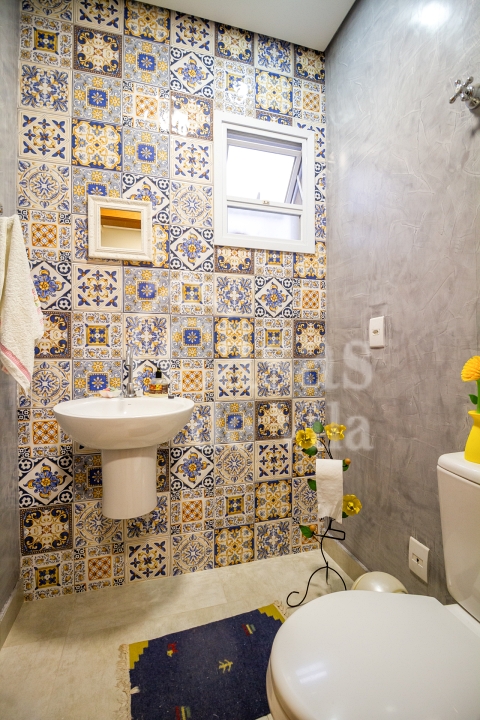 Casa de vila reformada para venda! Uma graça! - No Bosque da Saúde!