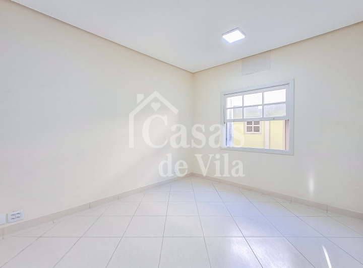 Casa de vila térrea para locação comercial! - Chácara Flora! Excelente localização!