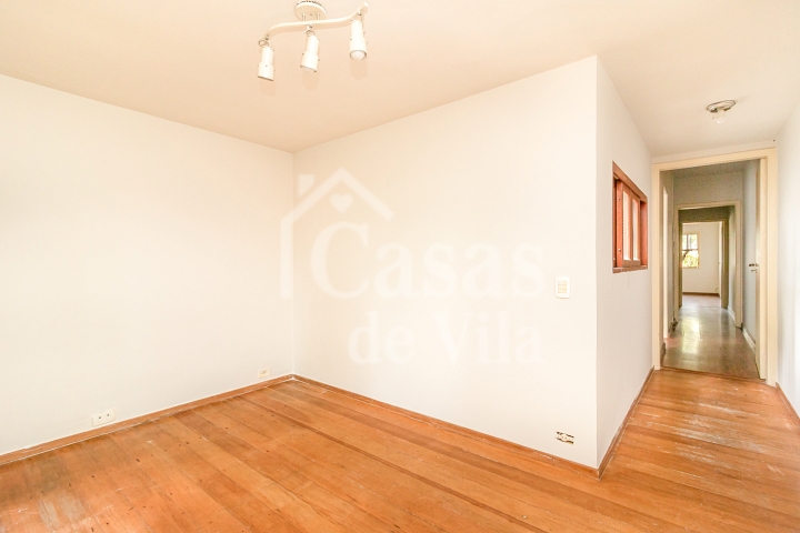 Casa de vila charmosa para venda! - Essa fica no tão sonhado Jardim Hípico!