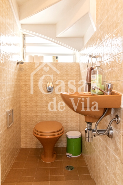Espaçosa casa de vila para venda! - Em Perdizes!