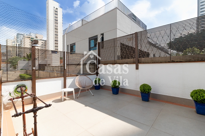 Uma graça de casa de vila para venda! - Na Vila Olímpia!
