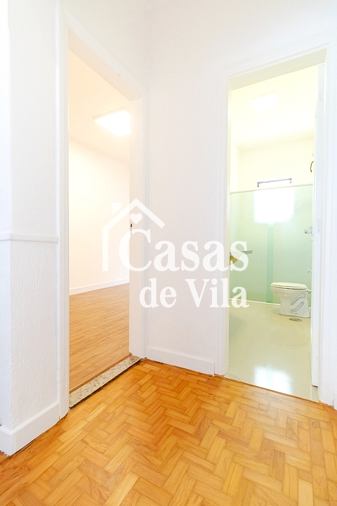 Casa de vila reformada para venda! - Excelente localização! Em Moema!