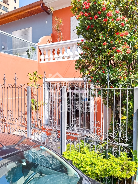 Graciosa casa de vila em Santana! - Para venda!! Excelente localização!