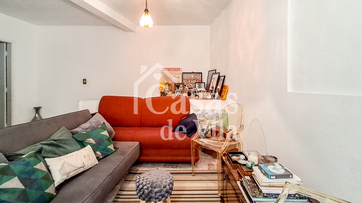 Casa de vila espaçosa para venda! - Na Vila Mariana!