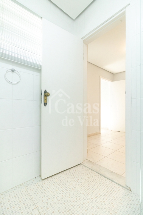 Uma graciosa casa de vila para venda! - Na Vila Olímpia! Ótima localização!