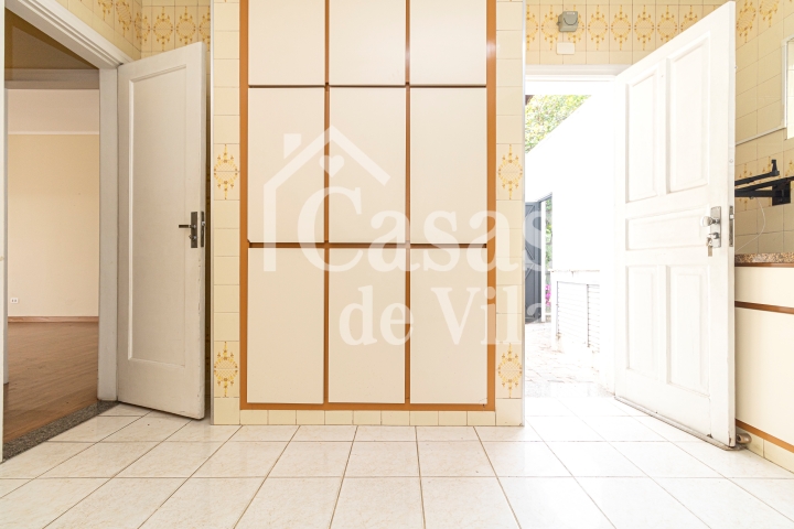 Espaçosa casa de vila para venda! - Em Perdizes!