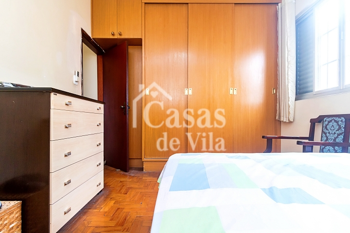 Casa de vila confortável para venda! - Na Chácara Santo Antônio!