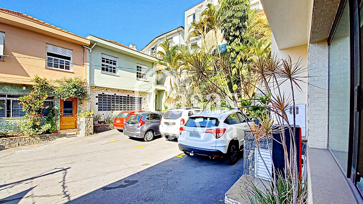Casa de vila espaçosa para venda ou locação! - No Parque da Mooca