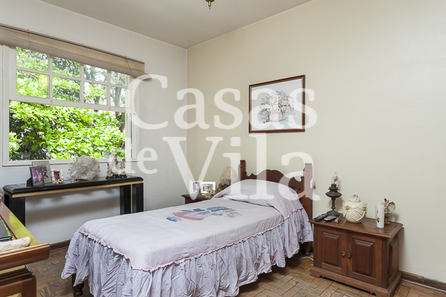Casa de vila para venda na Vila Olímpia! - Numa vilinha bem arborizada!