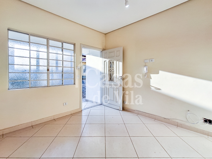 Casa de vila térrea para locação comercial! - Chácara Flora! Excelente localização!