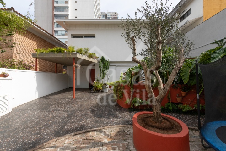 Linda casa de vila para venda! No Brooklin! - Muito agradável e pra lá de diferenciada!