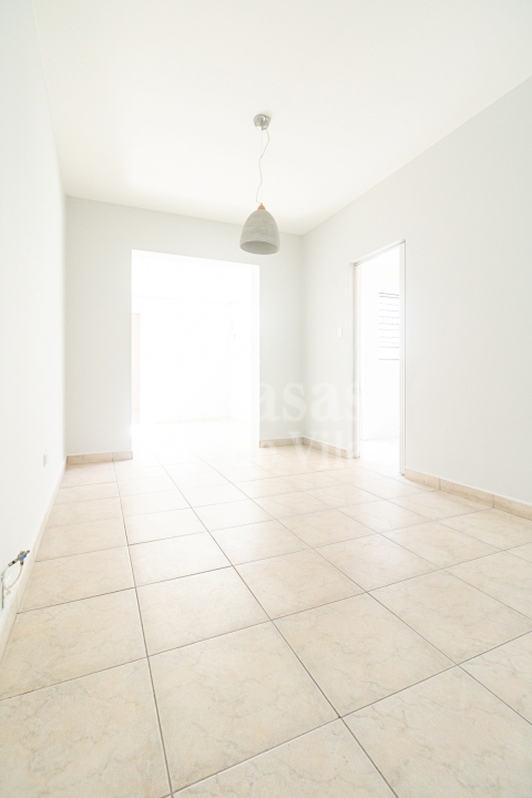 Uma graciosa casa de vila para venda! - Na Vila Olímpia! Ótima localização!
