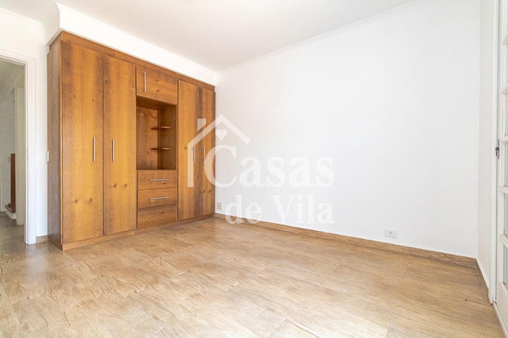 Casa de vila reformada para compra! - No Jardim Hípico!
