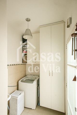Casa de vila graciosa para venda! - Na Lapa!