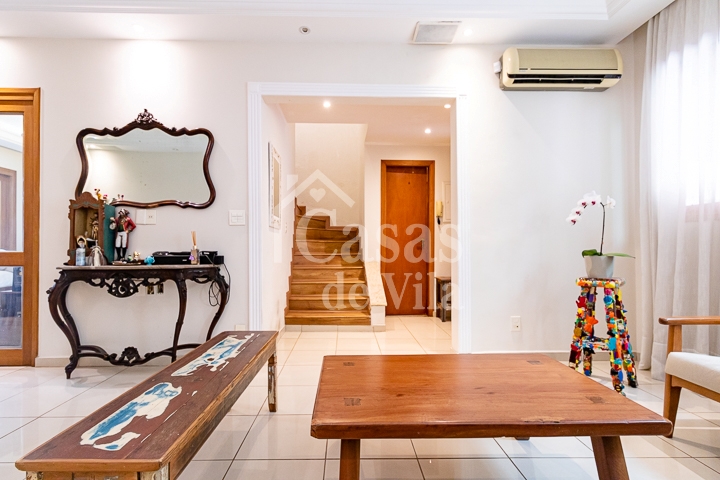 Bela opção de casa de vila para venda! - Na Chácara Santo Antônio!