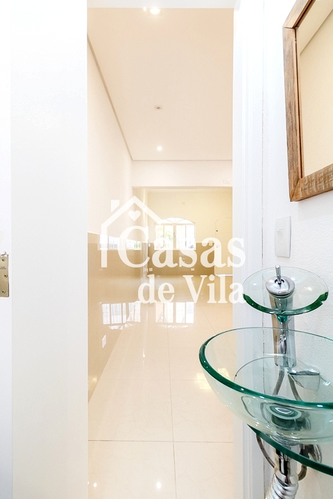 Casa de vila reformada para venda! - Excelente localização! Em Moema!