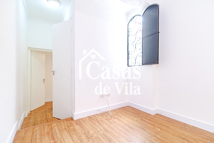 Casa de vila reformada para venda! - Excelente localização! Em Moema!